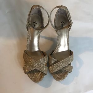 Fioni Sparkly Heels 7.5 Like new